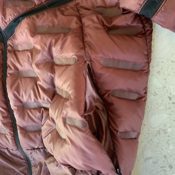 nike aeroloft repel light weight running jacket - Picture 8 of 10